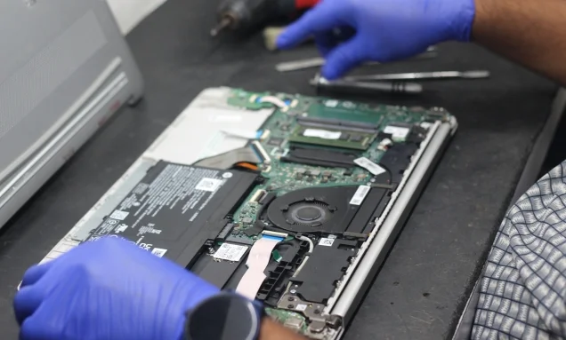 Laptop Repair 01